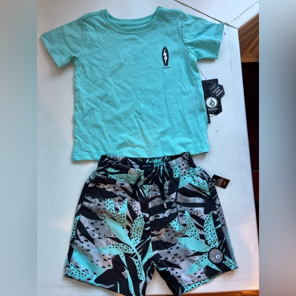 Volcom Black Quick Dry Swim Trunks with T Shirt